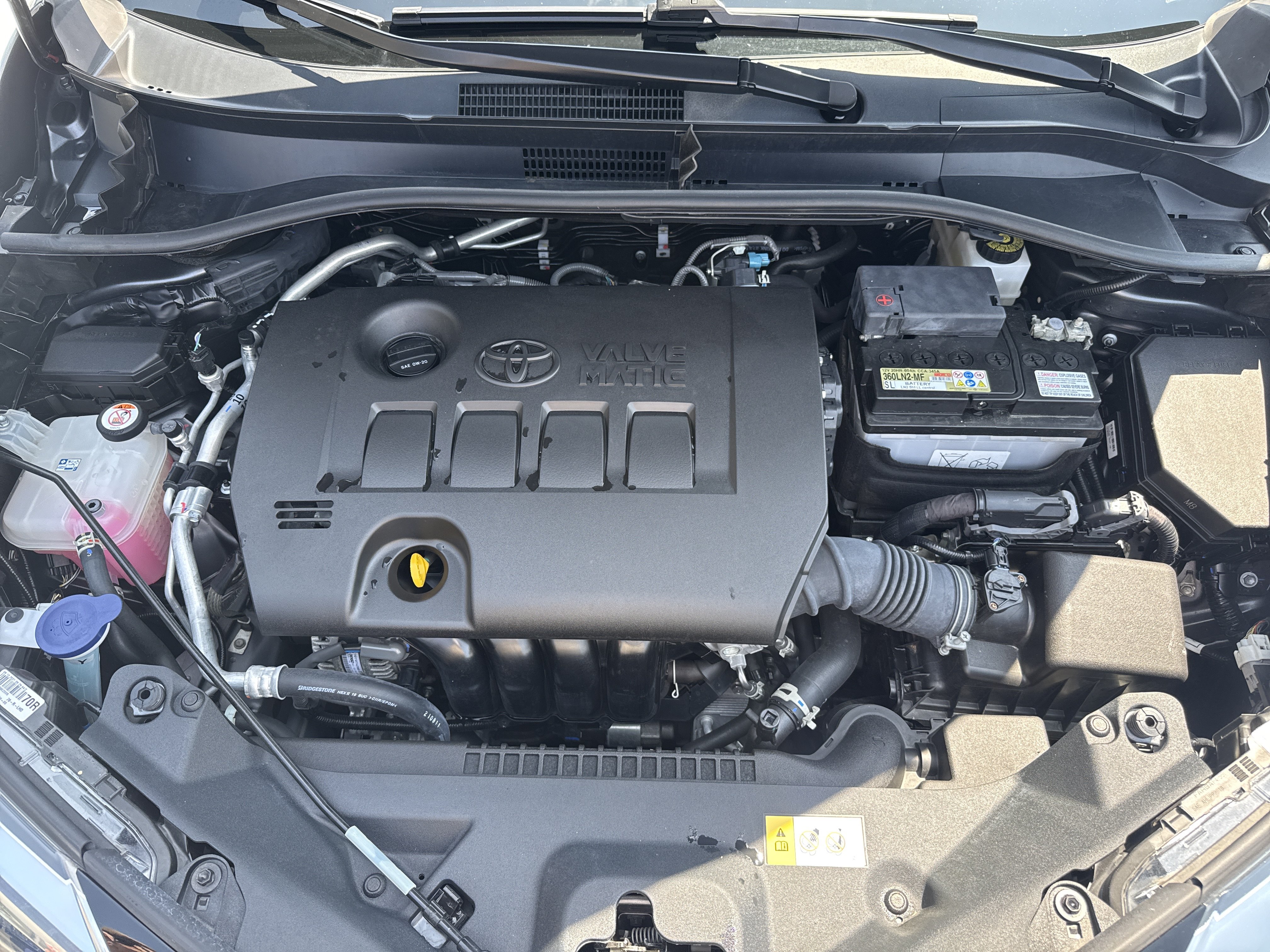 Used 2022 Toyota C-HR XLE FWD image 10