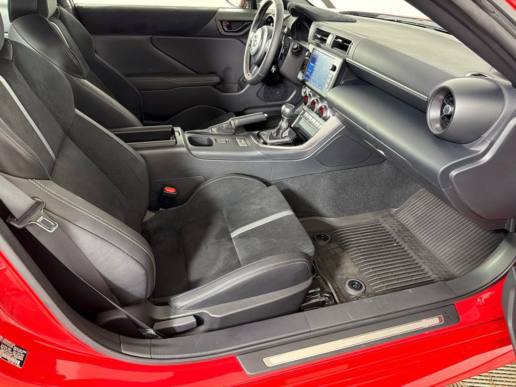 Used 2023 Toyota GR86 Premium RWD image 13