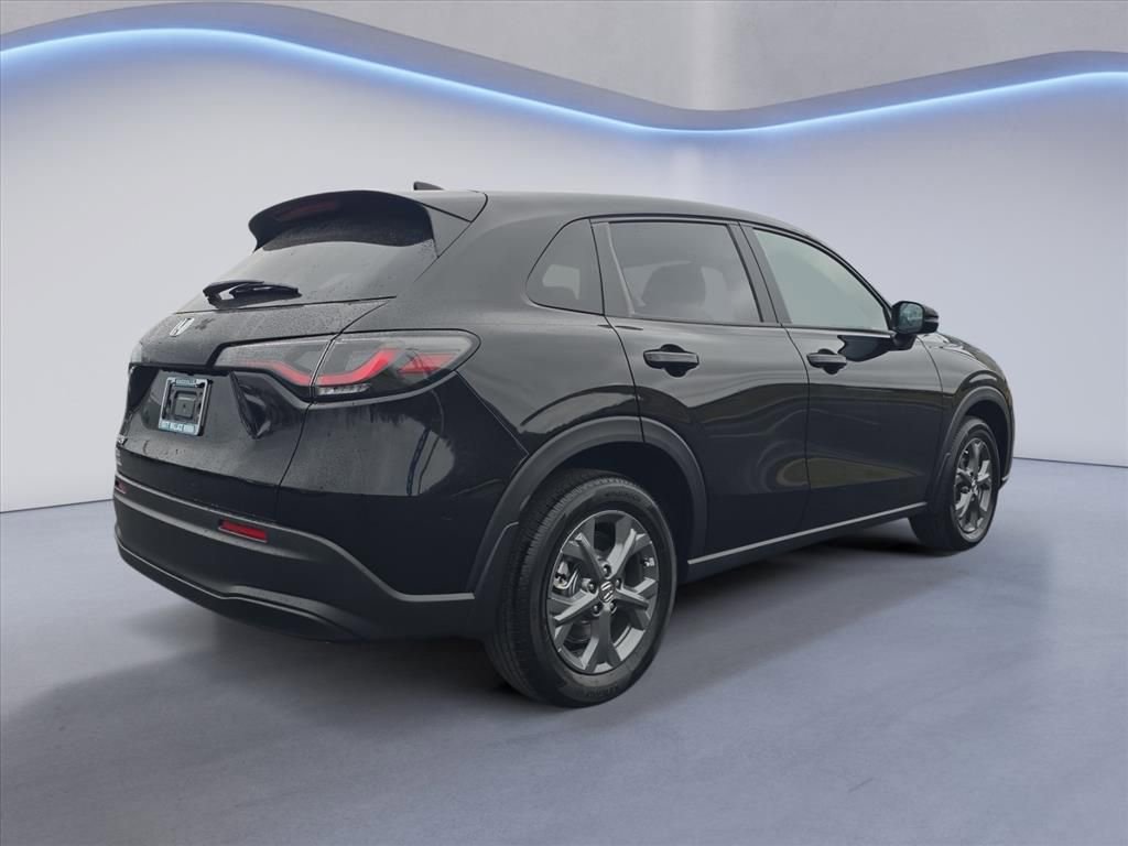 New 2026 Honda HR-V LX image 5