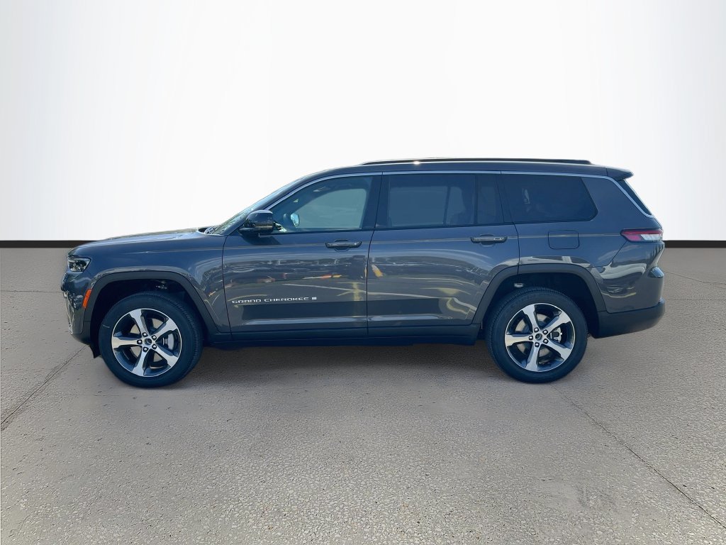 New 2026 Jeep Grand Cherokee L Limited w/ Trailer Tow Package AWD/4WD image 4