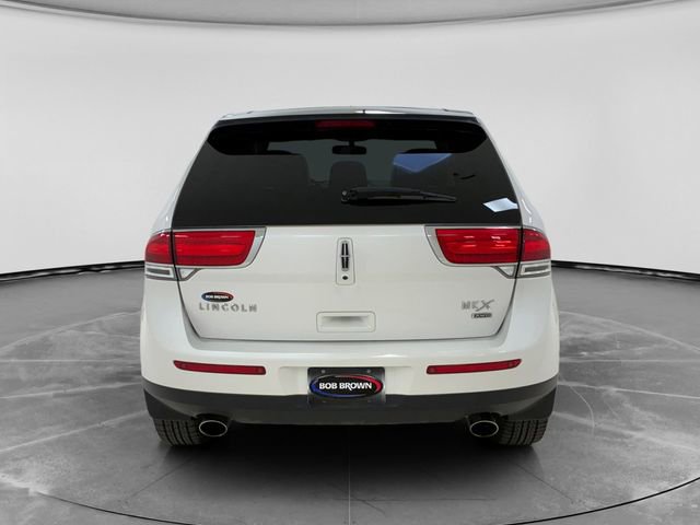 Used 2013 Lincoln MKX AWD image 4