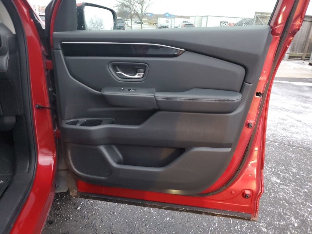 Used 2023 Honda Pilot Touring image 34