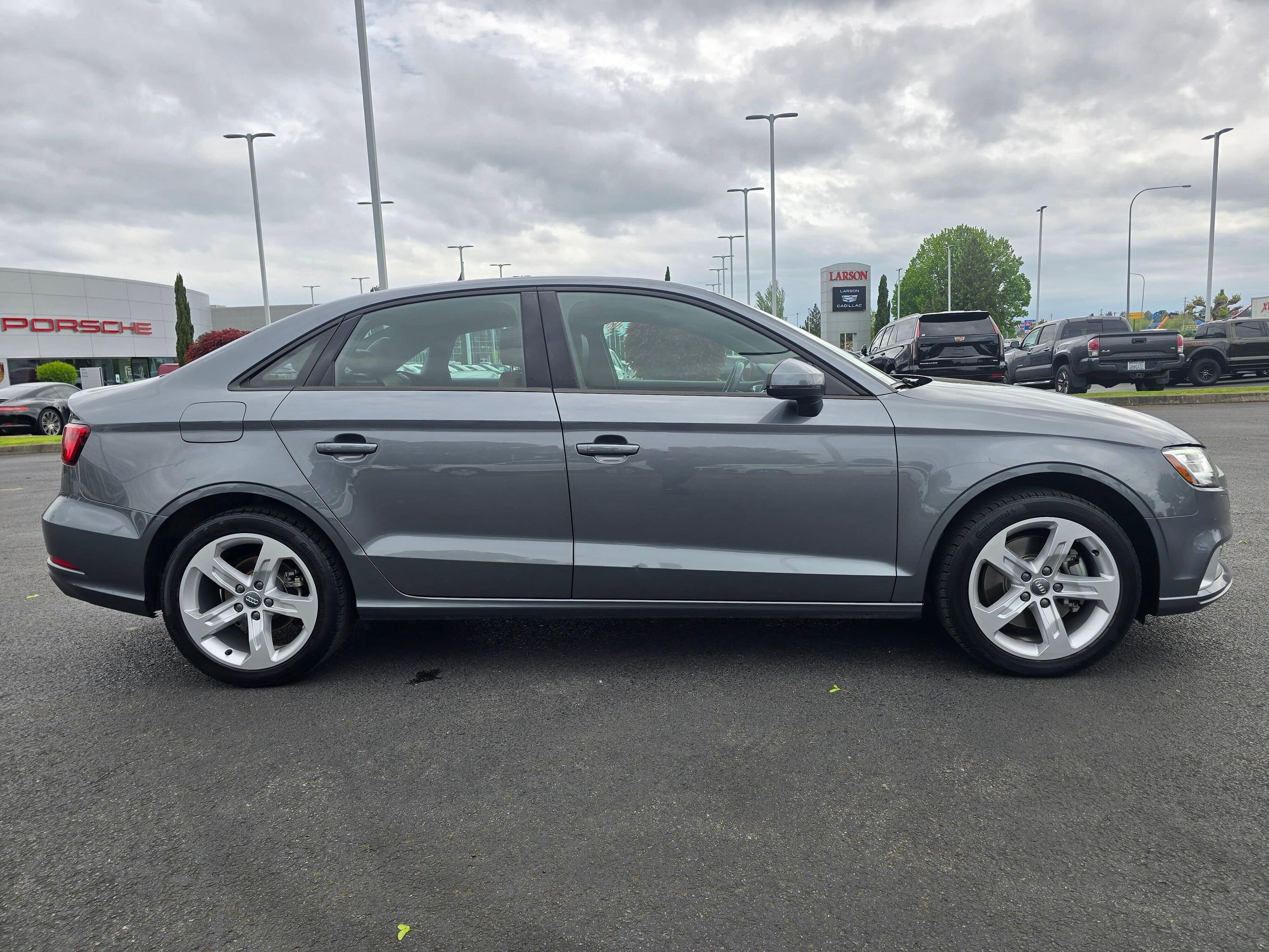Used 2018 Audi A3 2.0T Premium w/ Convenience Package FWD image 6
