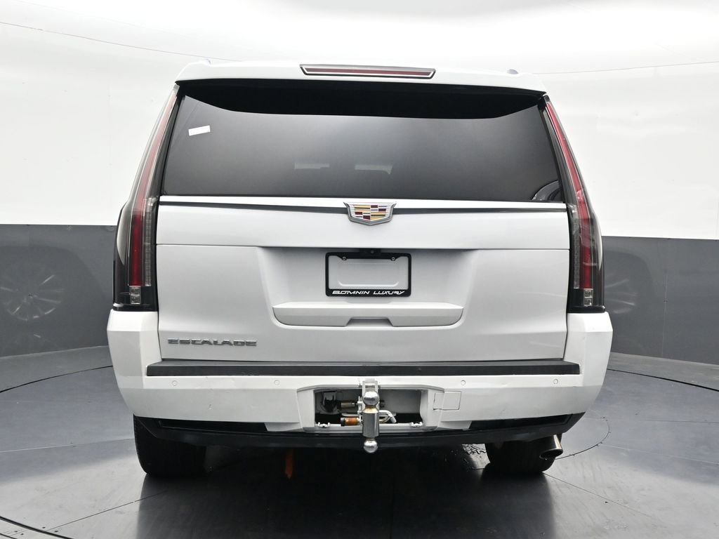 Used 2019 Cadillac Escalade ESV Premium Luxury RWD image 4