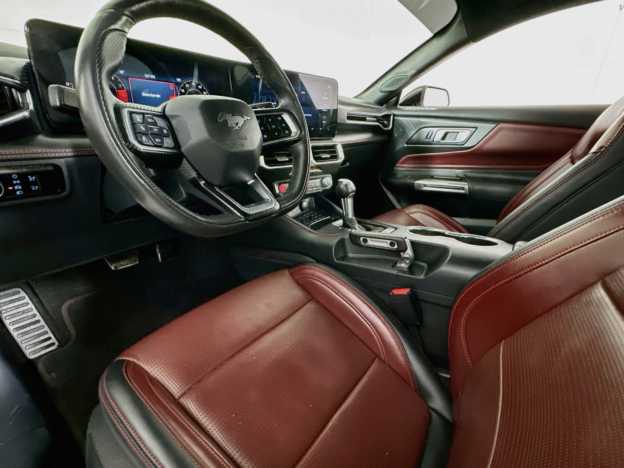 Used 2024 Ford Mustang GT Premium w/ GT Performance Package RWD image 7