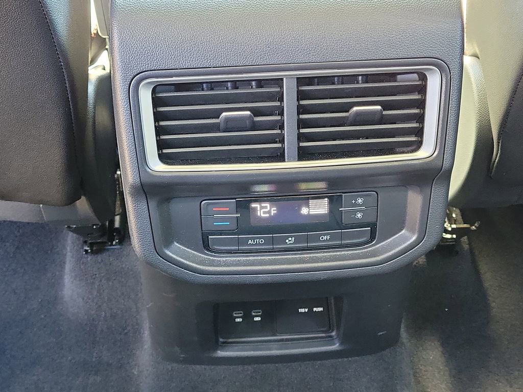 Certified 2025 Volkswagen Atlas Peak Edition SE AWD/4WD image 15