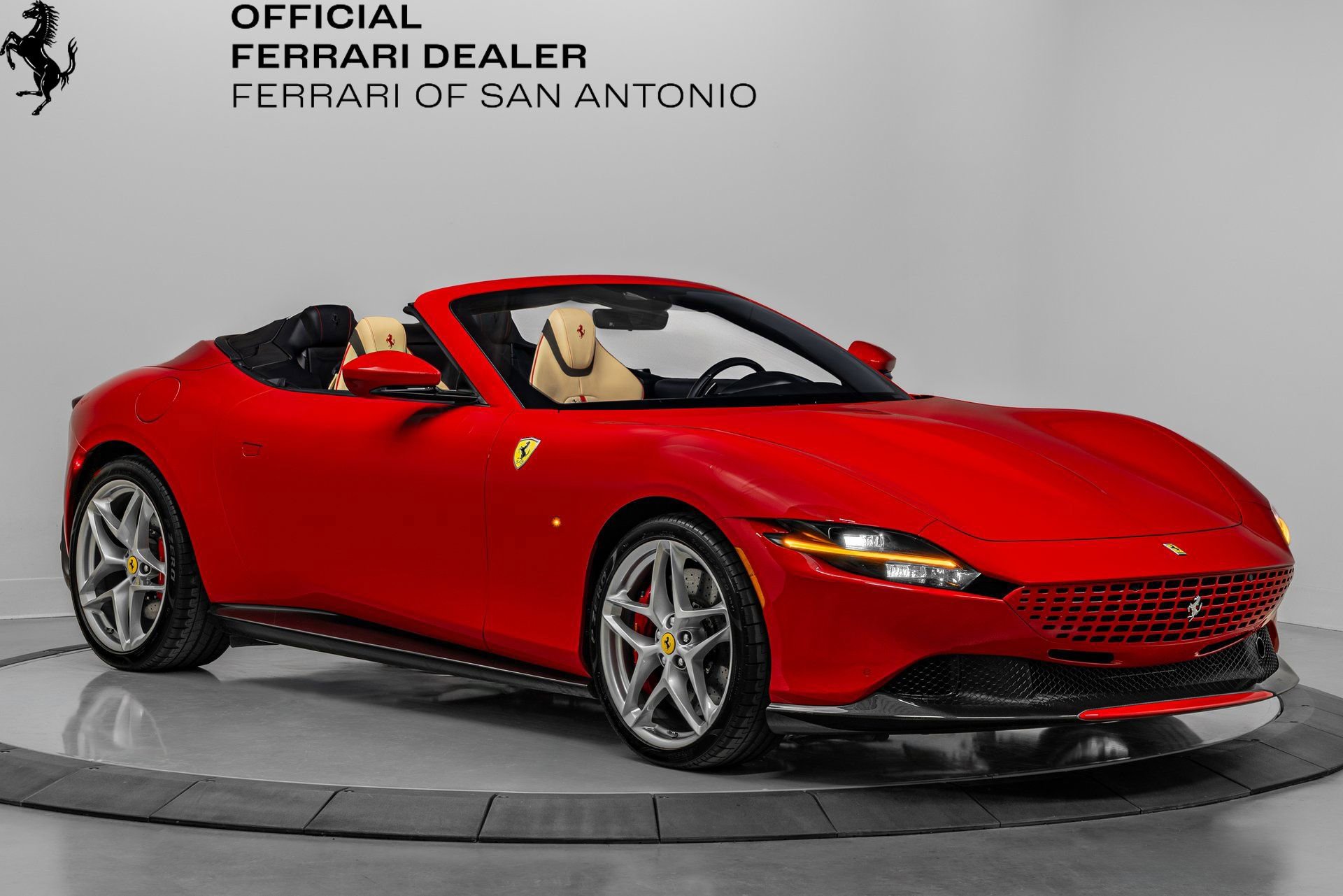 Certified 2025 Ferrari Roma Spider RWD image 1