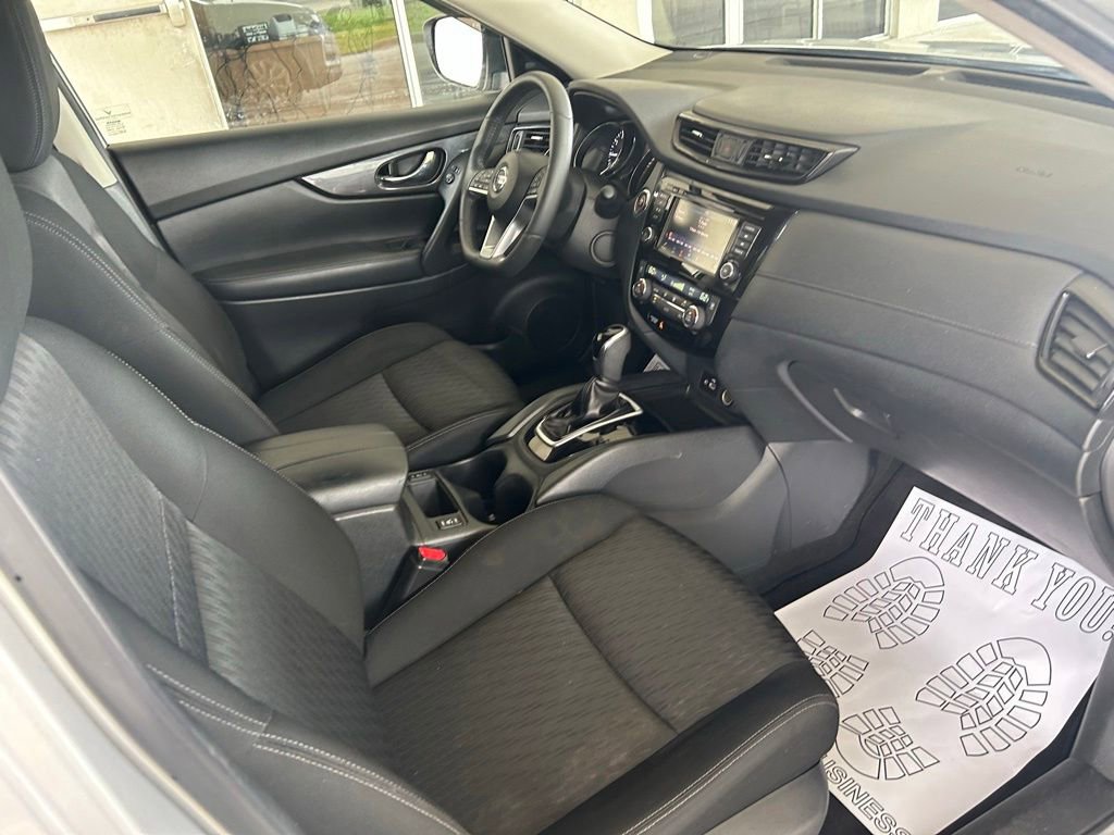 Used 2018 Nissan Rogue SV FWD image 24