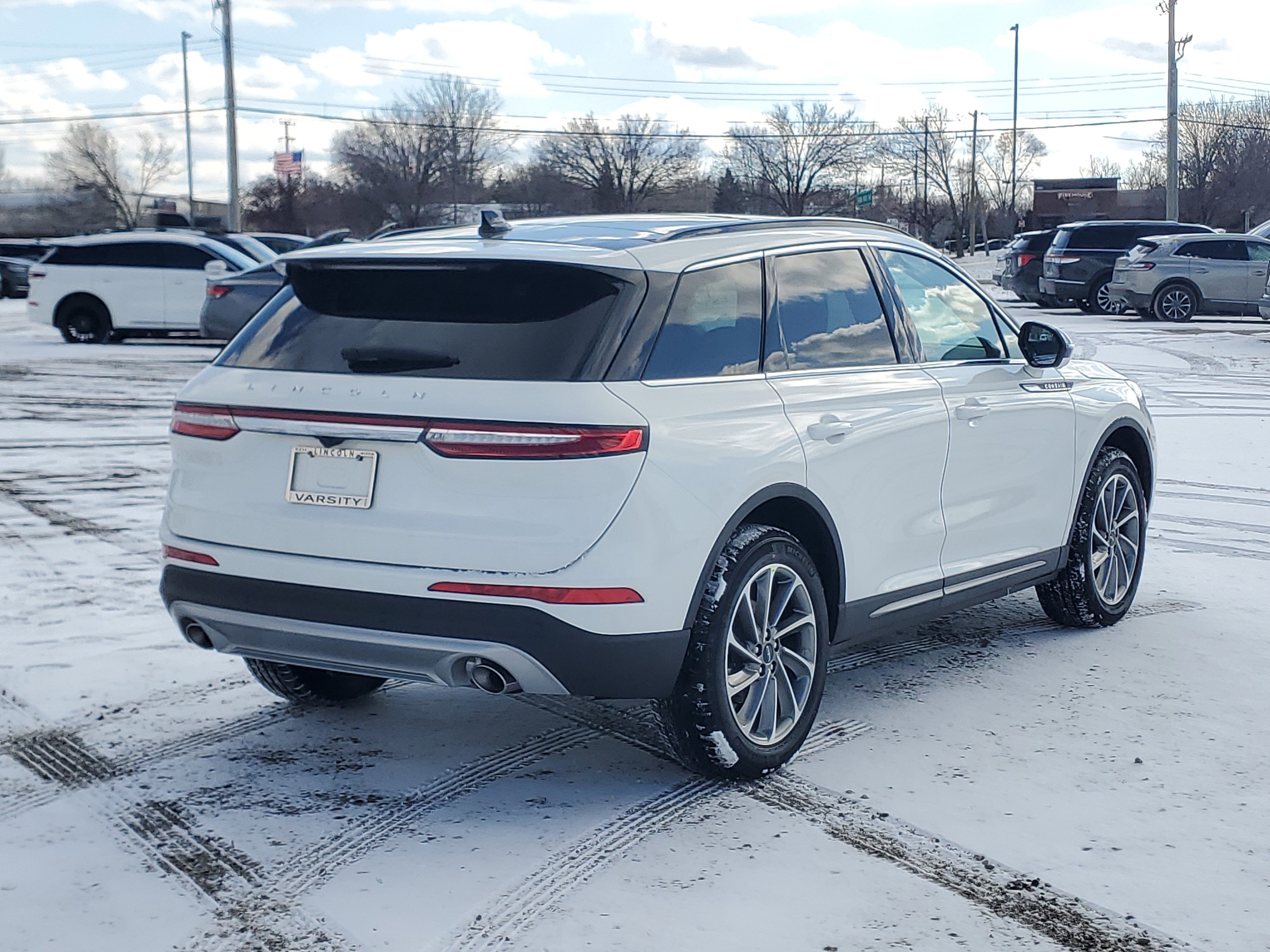 New 2026 Lincoln Corsair Premiere image 4