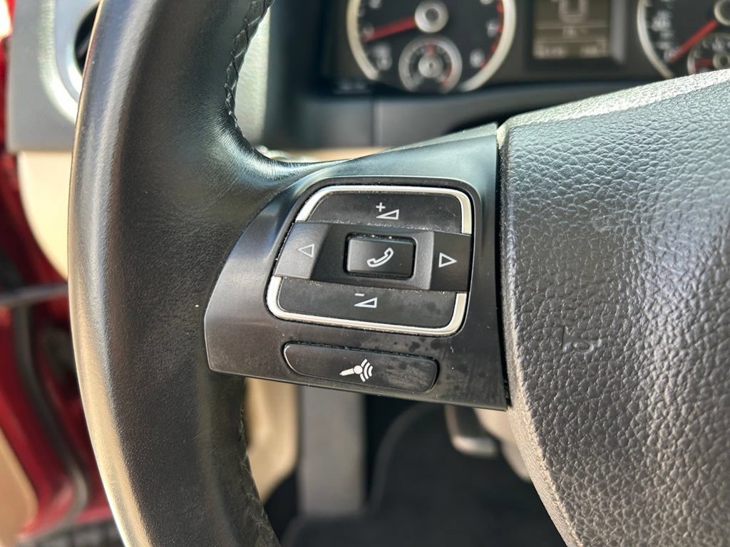 Used 2016 Volkswagen Tiguan SE FWD image 12