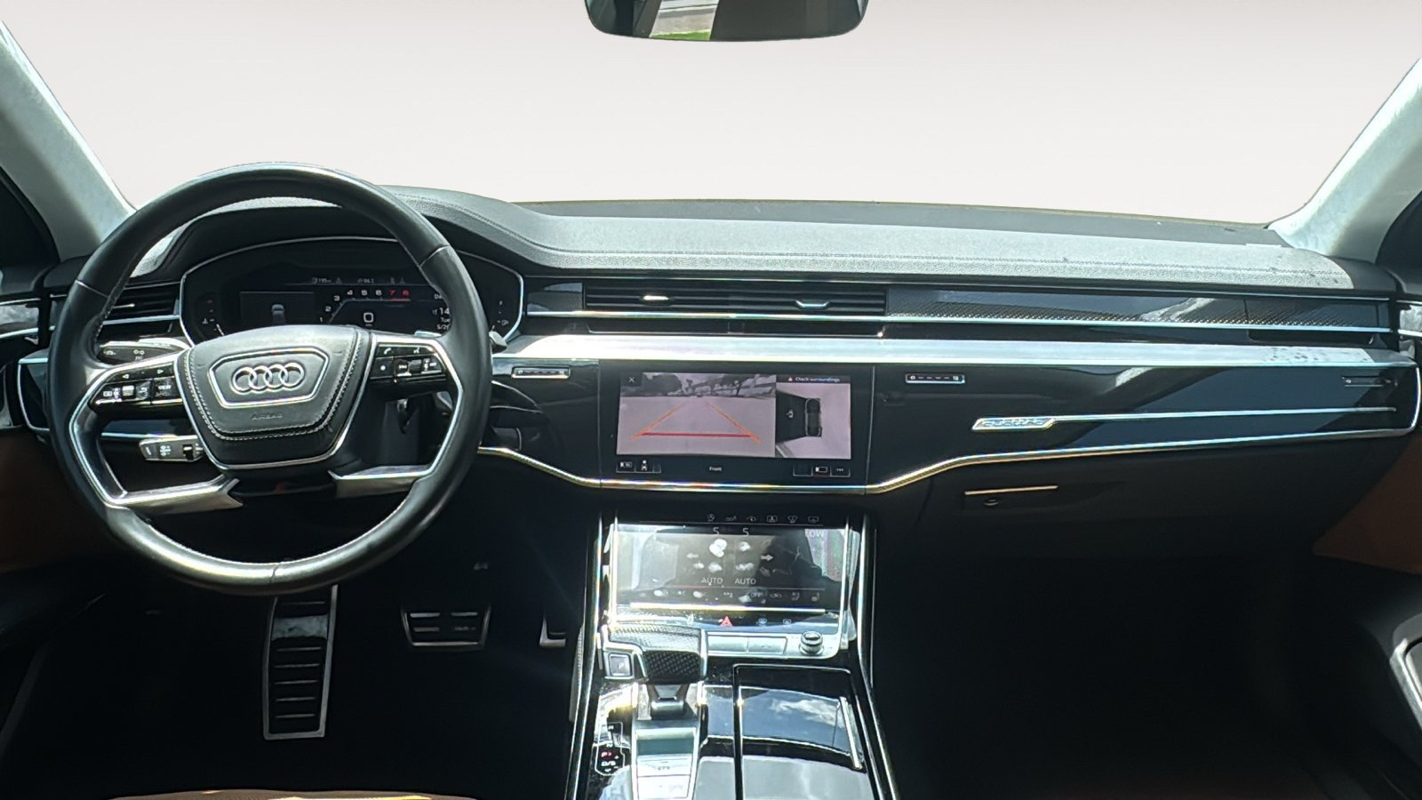 Used 2020 Audi S8 L w/ S8 Executive Package AWD/4WD image 17