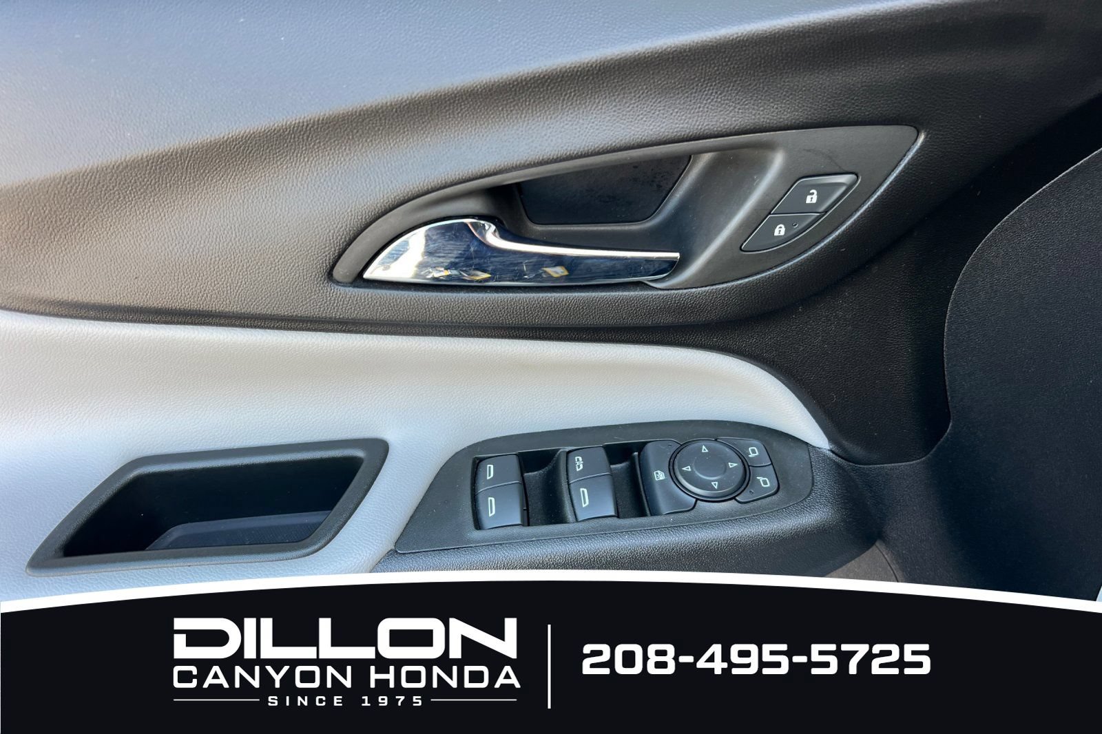Used 2022 Chevrolet Equinox LS w/ LS Convenience Package AWD/4WD image 11