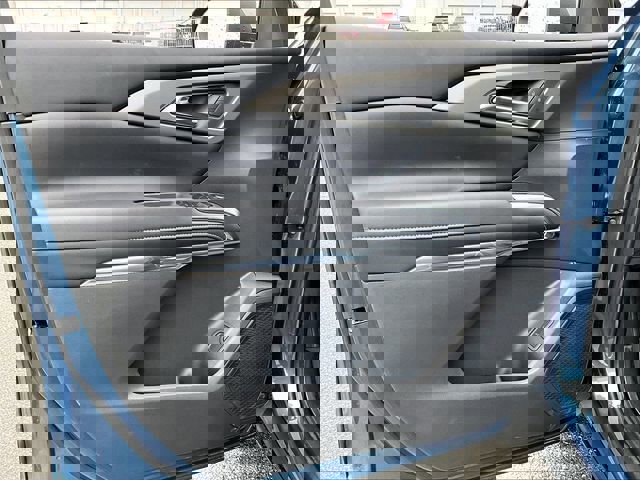 New 2026 Chevrolet Traverse LT w/ Sun and Wheel Package image 25