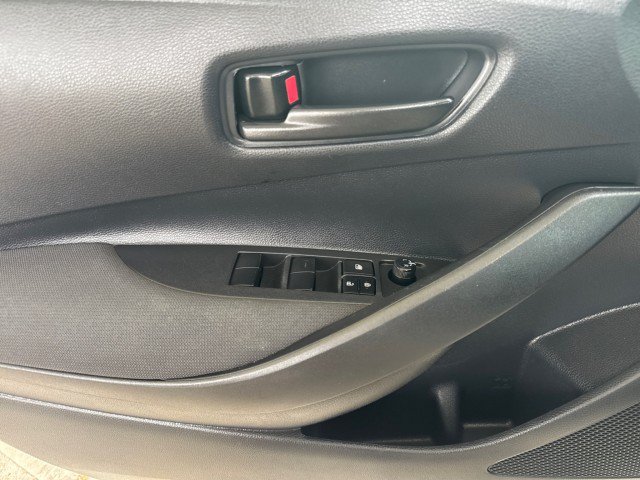 Used 2025 Toyota Corolla LE FWD image 9