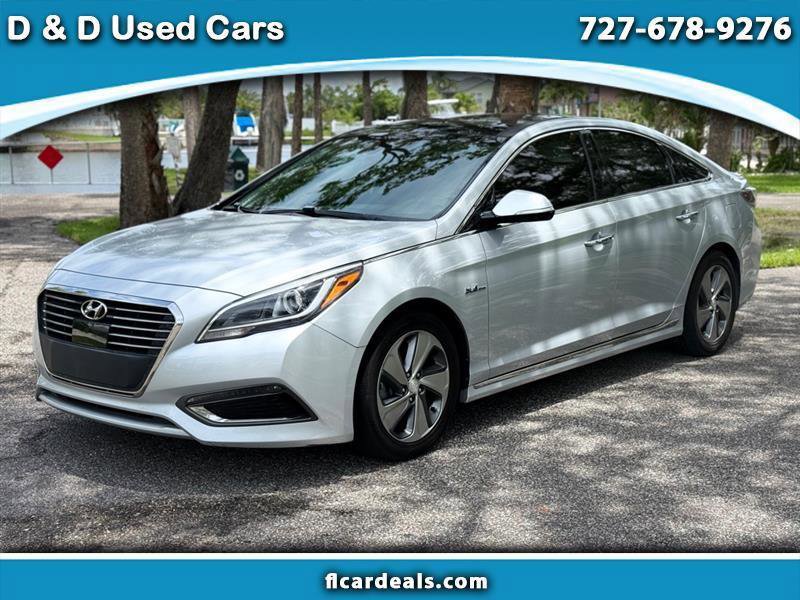 Used 2017 Hyundai Sonata Limited w/ Ultimate Package 02