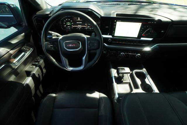 Used 2025 GMC Sierra 1500 SLT w/ SLT Premium Plus Package image 17