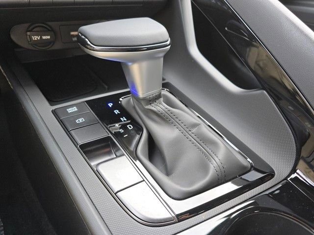 Certified 2025 Hyundai Elantra SEL image 28