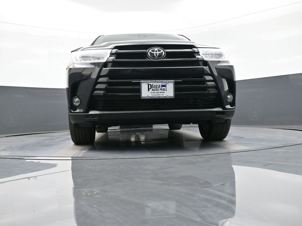Certified 2019 Toyota Highlander XLE AWD/4WD image 29