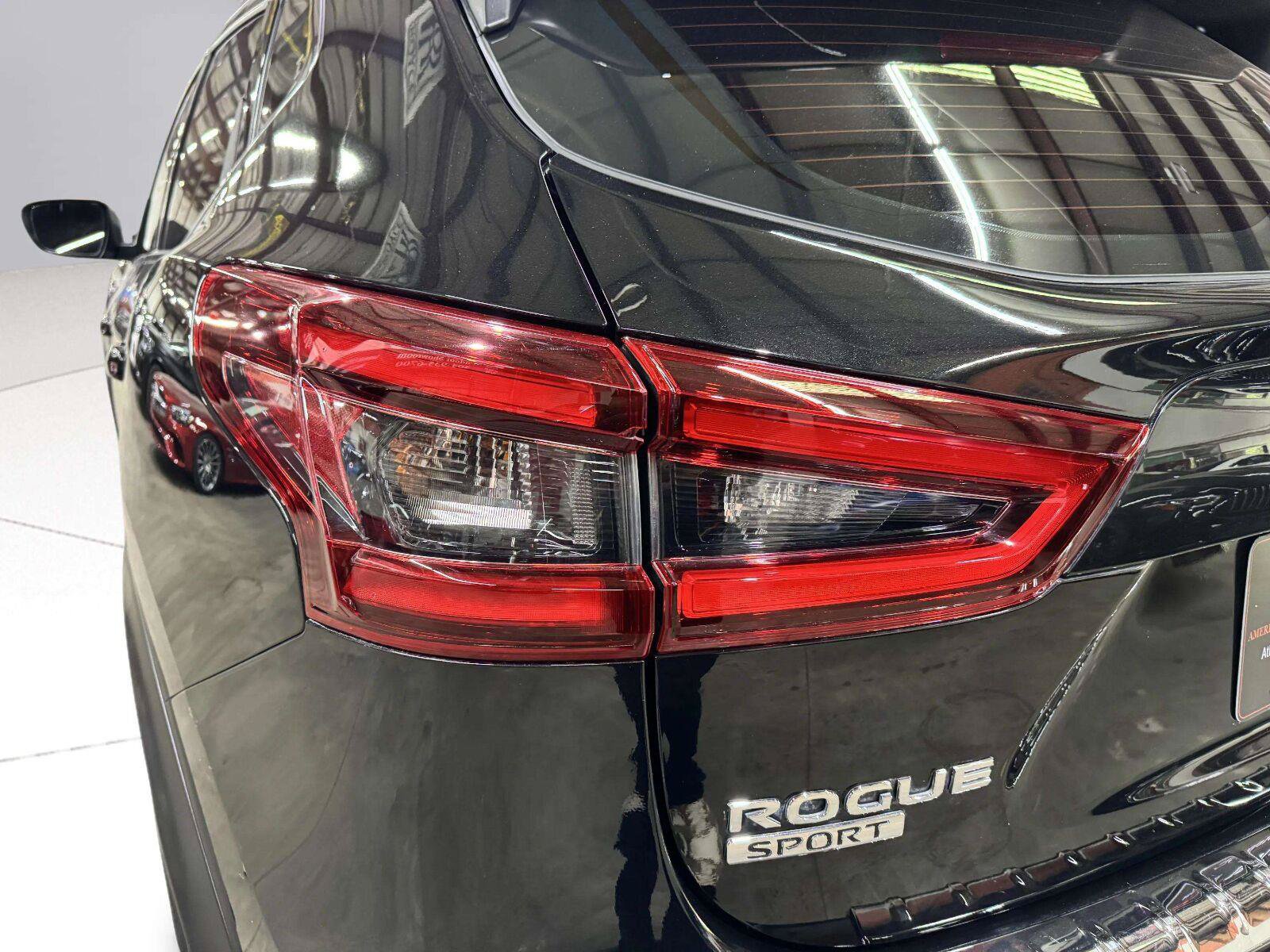 Used 2020 Nissan Rogue Sport SL w/ Premium Package AWD/4WD image 12