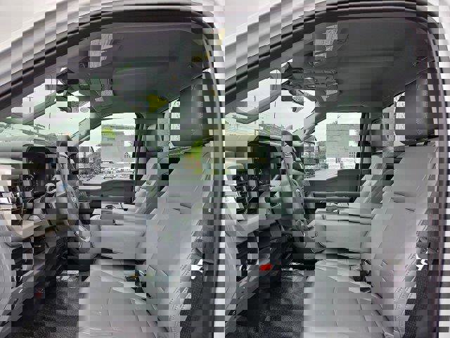 New 2024 Ford F550 4x4 Regular Cab Super Duty image 17