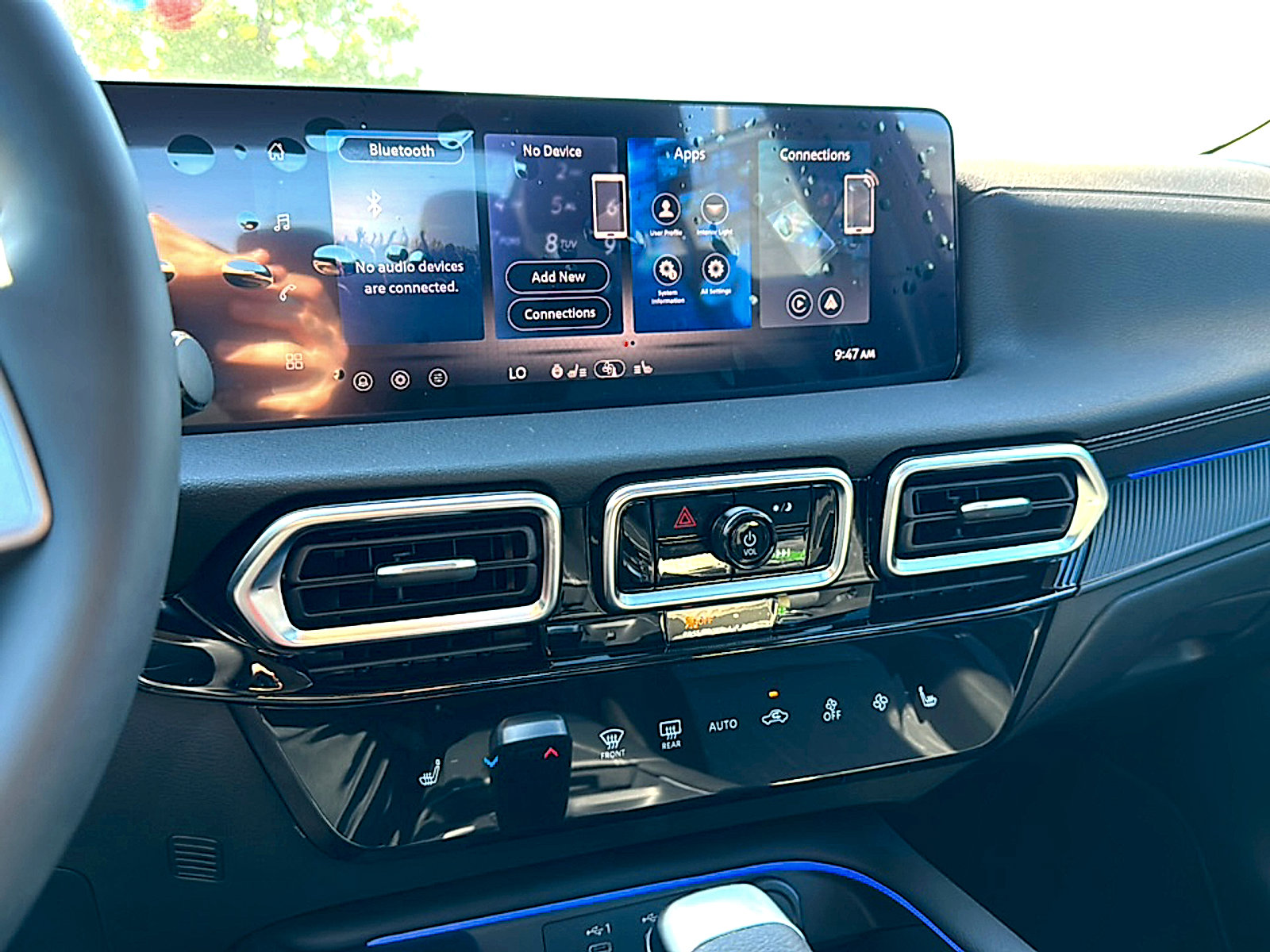 New 2026 Nissan Sentra SV w/ SV Convenience Package FWD image 21