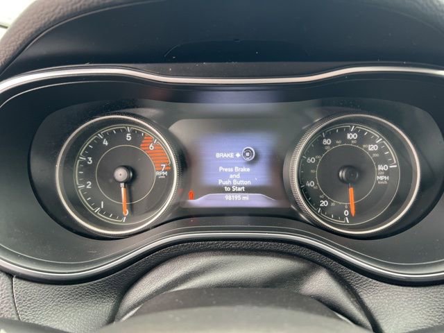 Used 2019 Jeep Cherokee Limited AWD/4WD image 19