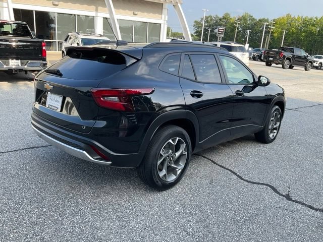 Used 2026 Chevrolet Trax LT FWD image 22