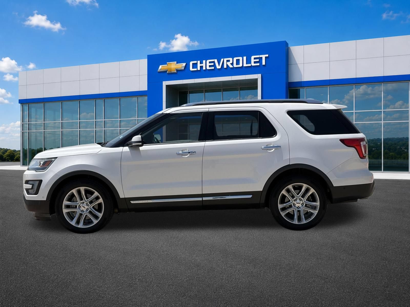 Used 2016 Ford Explorer Limited w/ Equipment Group 301A FWD image 4