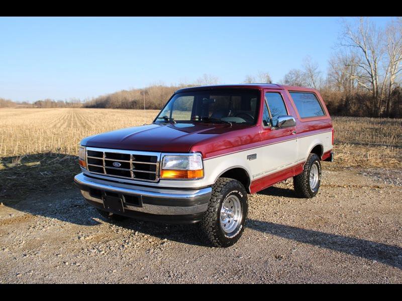 Used 1996 Ford Bronco XLT image 1
