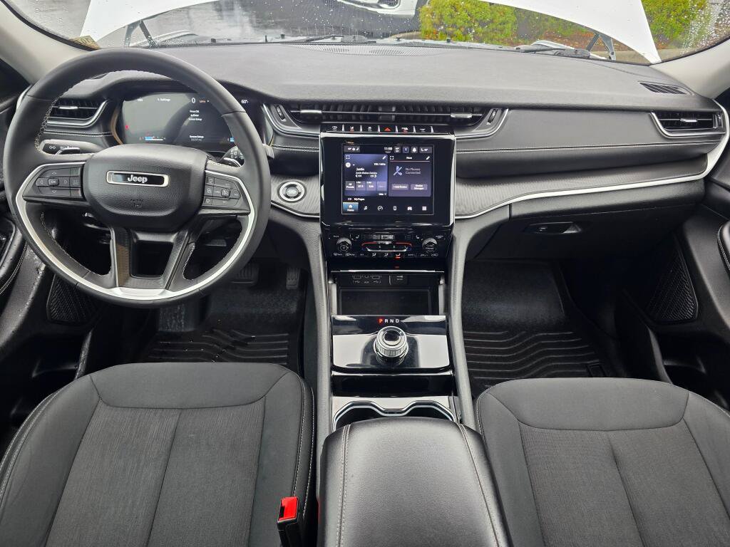Used 2023 Jeep Grand Cherokee L Laredo w/ Luxury Tech Group I AWD/4WD image 19