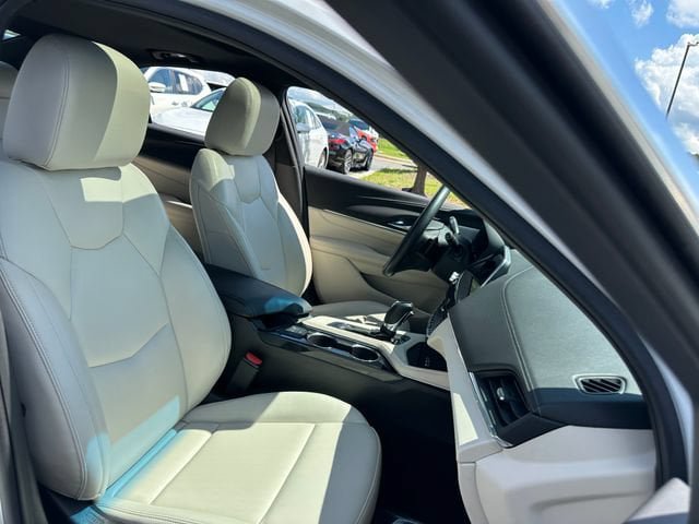 Used 2023 Cadillac CT4 Luxury w/ Sun And Sound Package RWD image 30