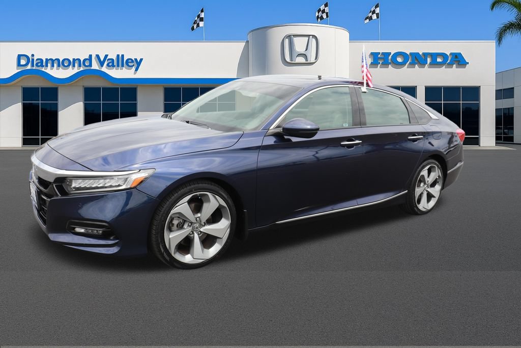 Used 2018 Honda Accord Touring image 3