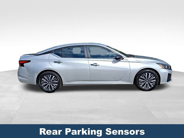 Used 2024 Nissan Altima 2.5 SV image 9