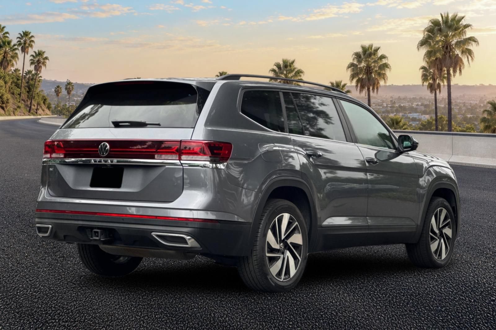 Used 2024 Volkswagen Atlas SE FWD image 4