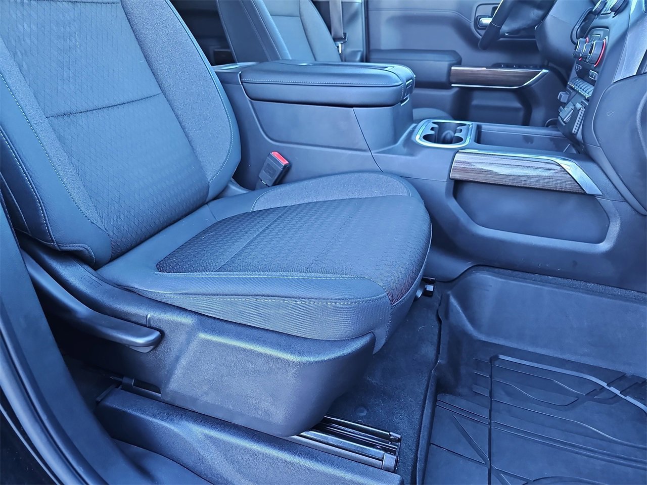 Used 2019 Chevrolet Silverado 1500 LT Trail Boss image 10