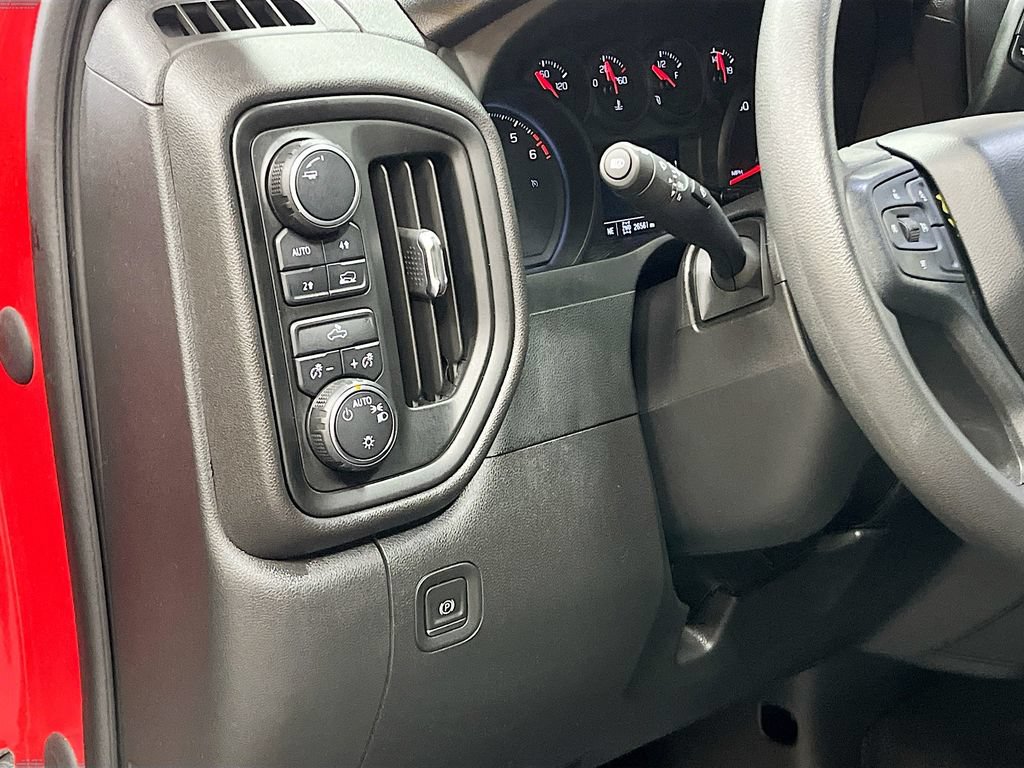 Used 2023 Chevrolet Silverado 1500 Custom AWD/4WD image 10
