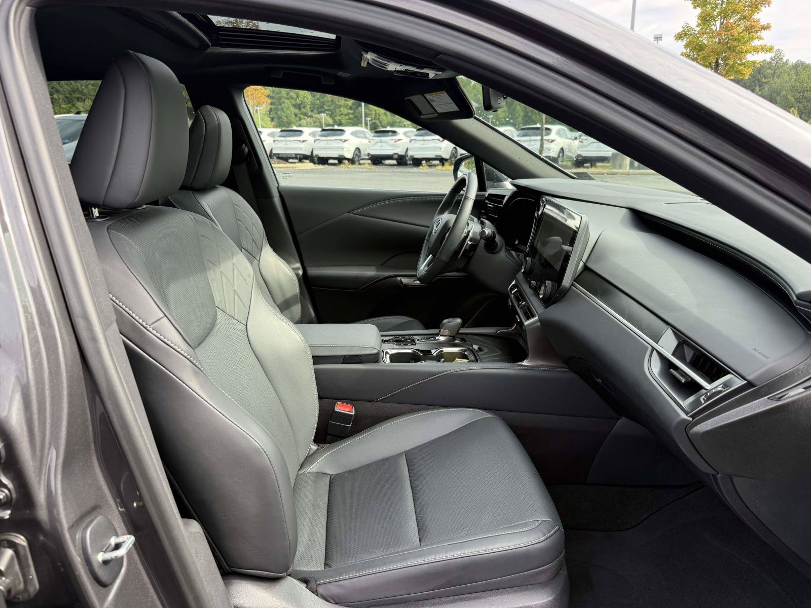 Used 2025 Lexus RX 350 Premium w/ Convenience Package AWD/4WD image 14