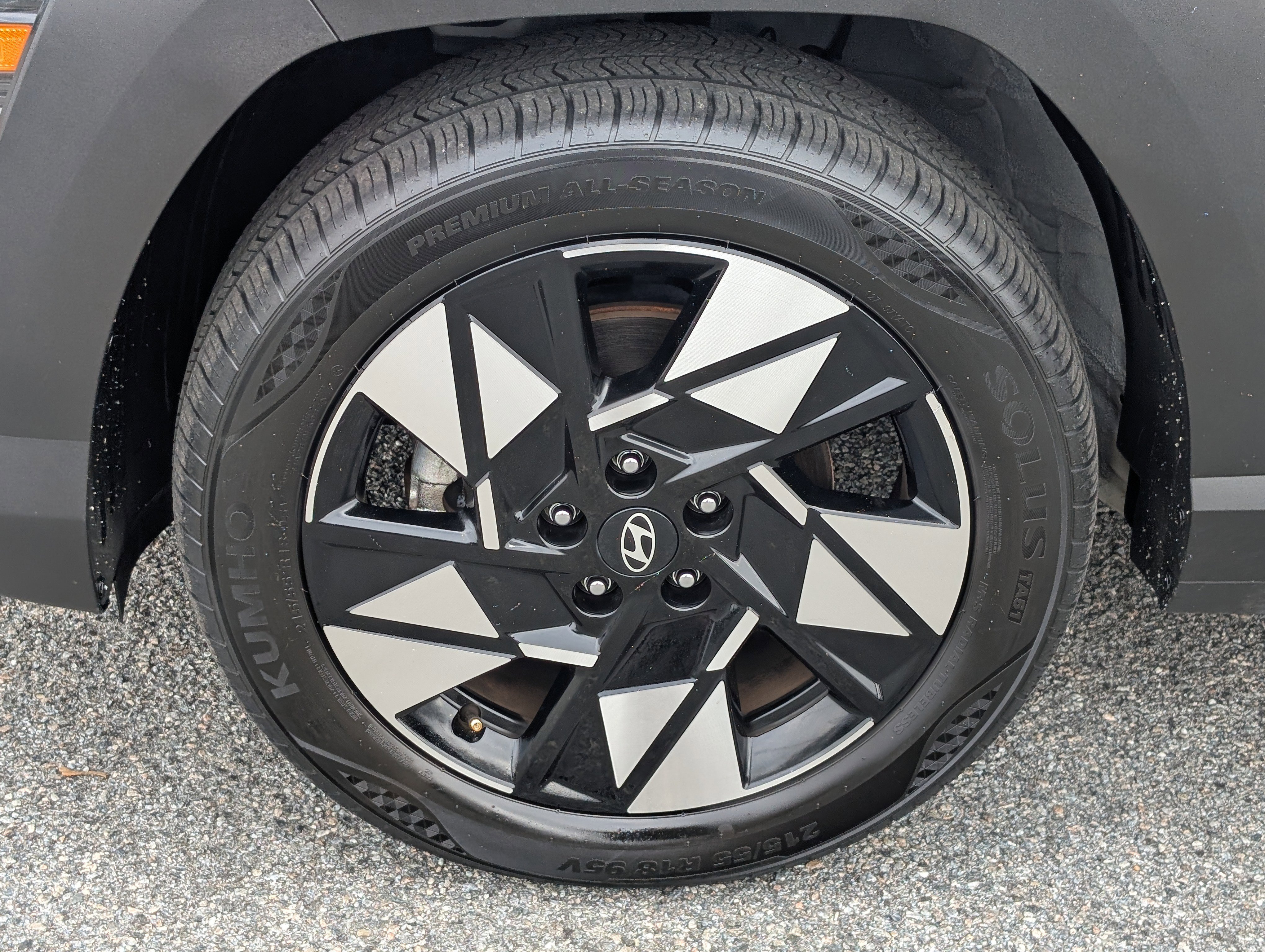 Used 2024 Hyundai Kona SEL image 13