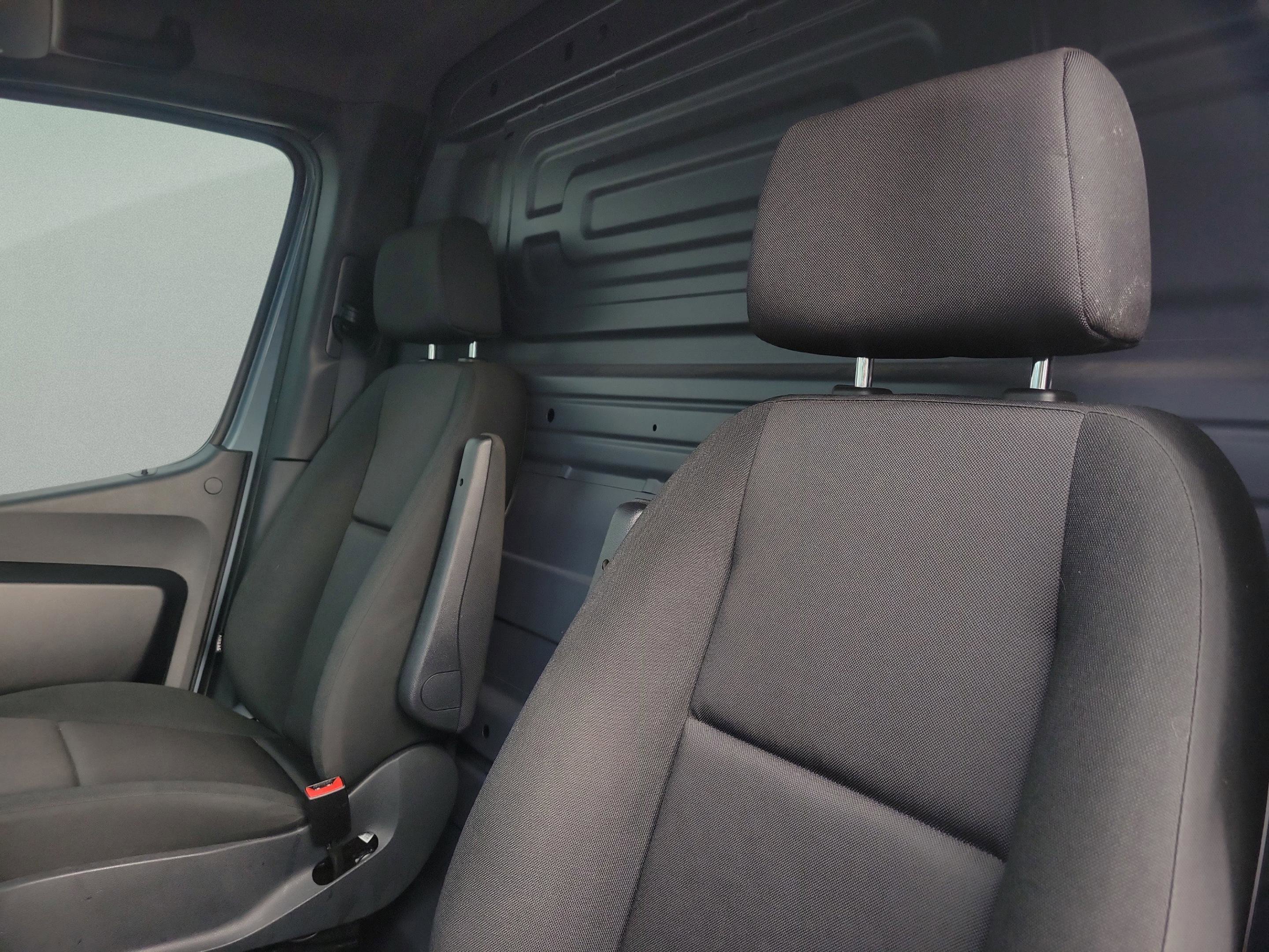 Used 2024 Mercedes-Benz Sprinter 2500 image 21