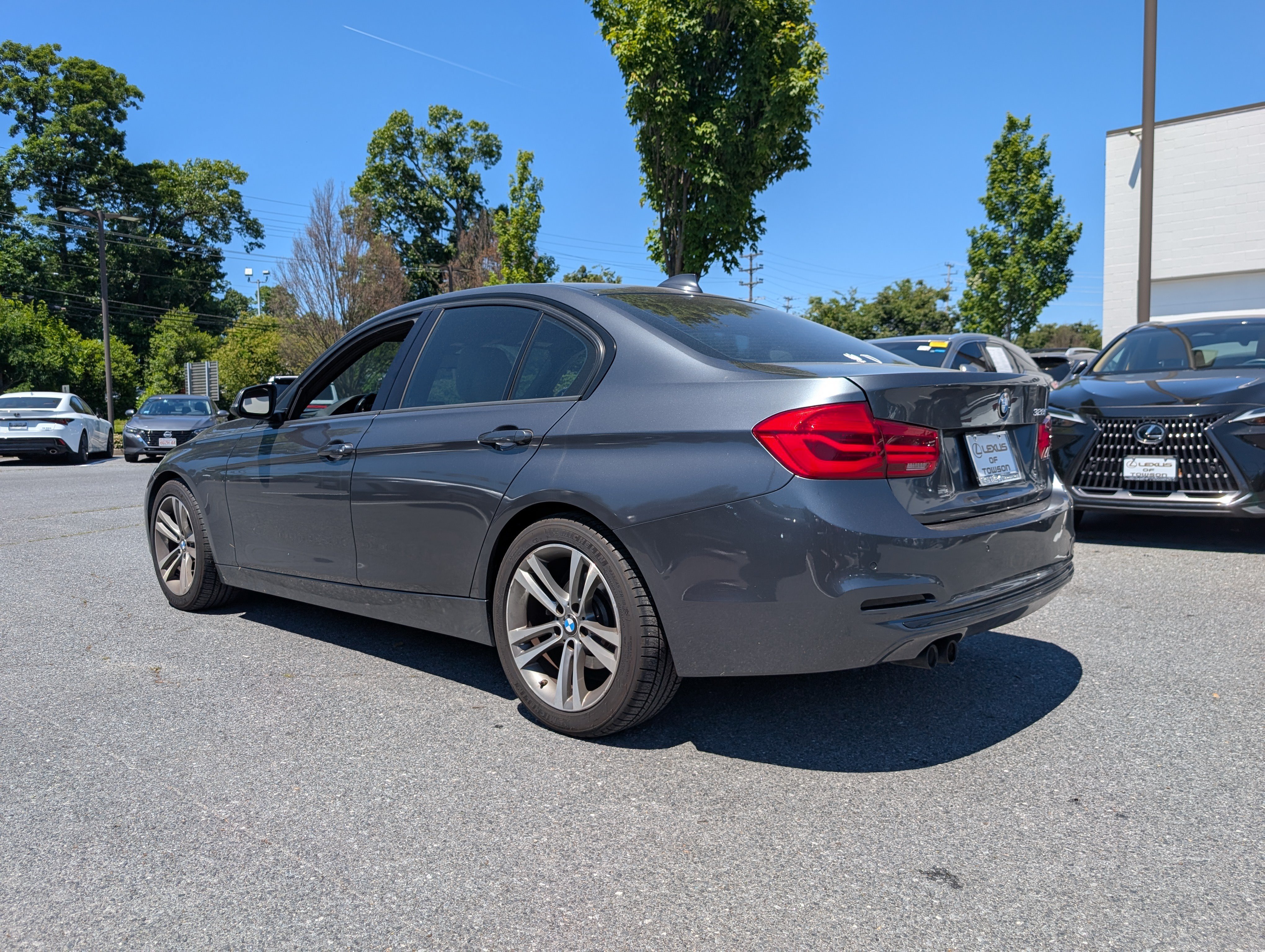 Used 2016 BMW 328i xDrive Sedan AWD/4WD image 4