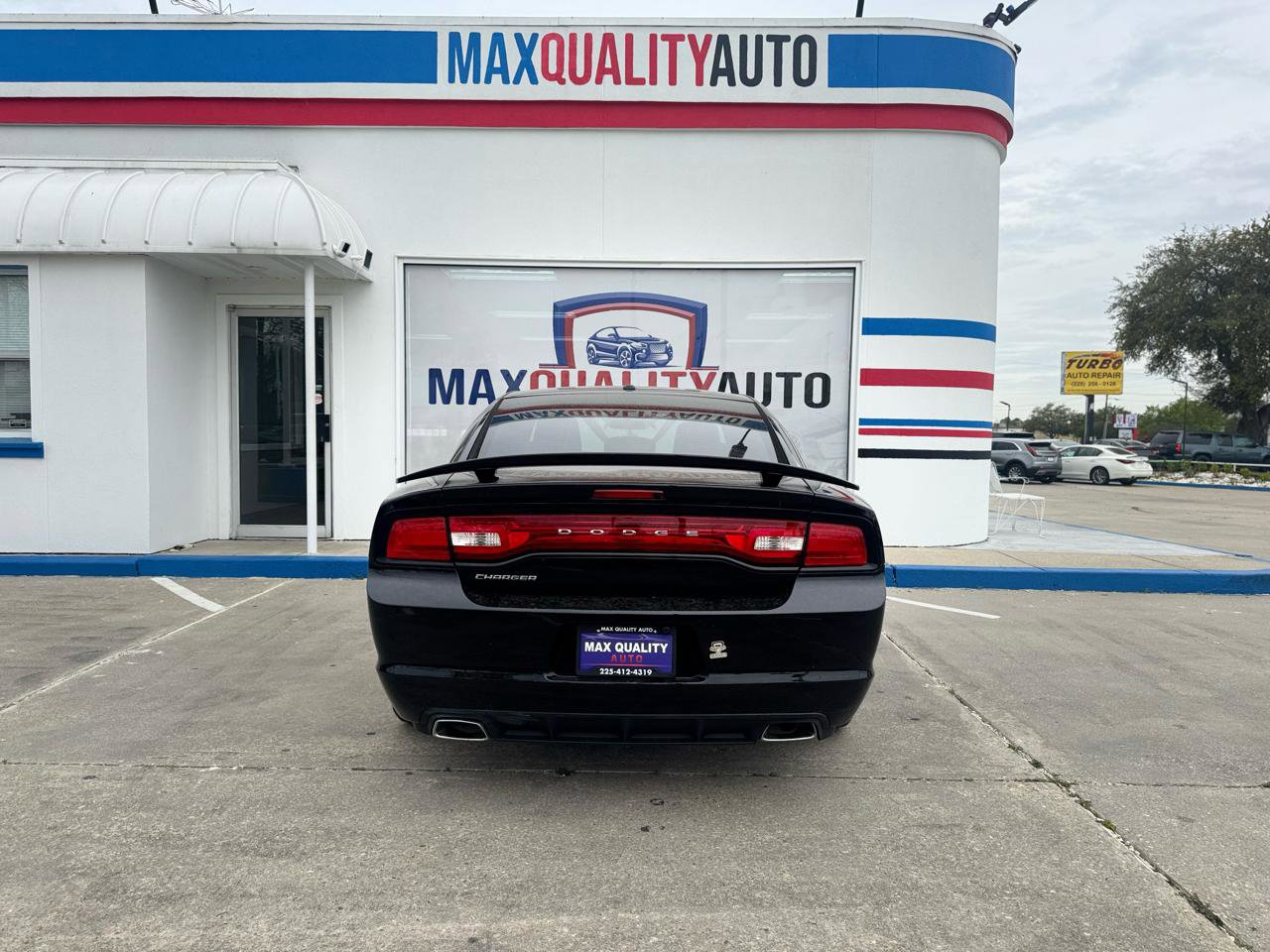 Used 2013 Dodge Charger SE image 21