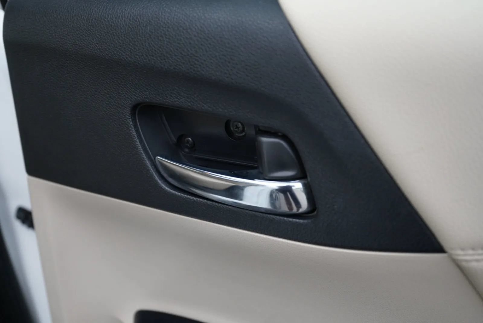 Used 2017 Honda Accord EX-L image 32