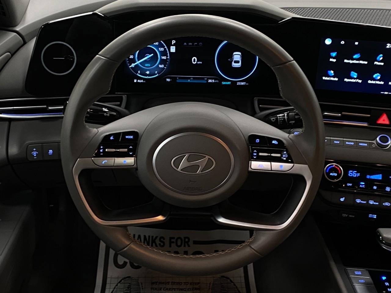 Certified 2025 Hyundai Elantra SEL FWD image 14