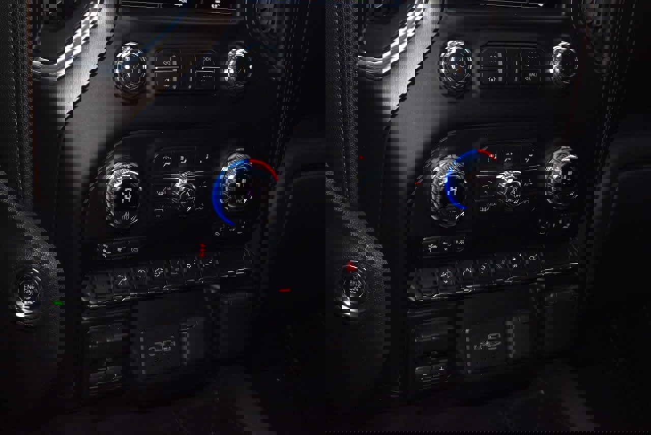 Used 2021 GMC Sierra 1500 AT4 w/ AT4 Preferred Package image 29