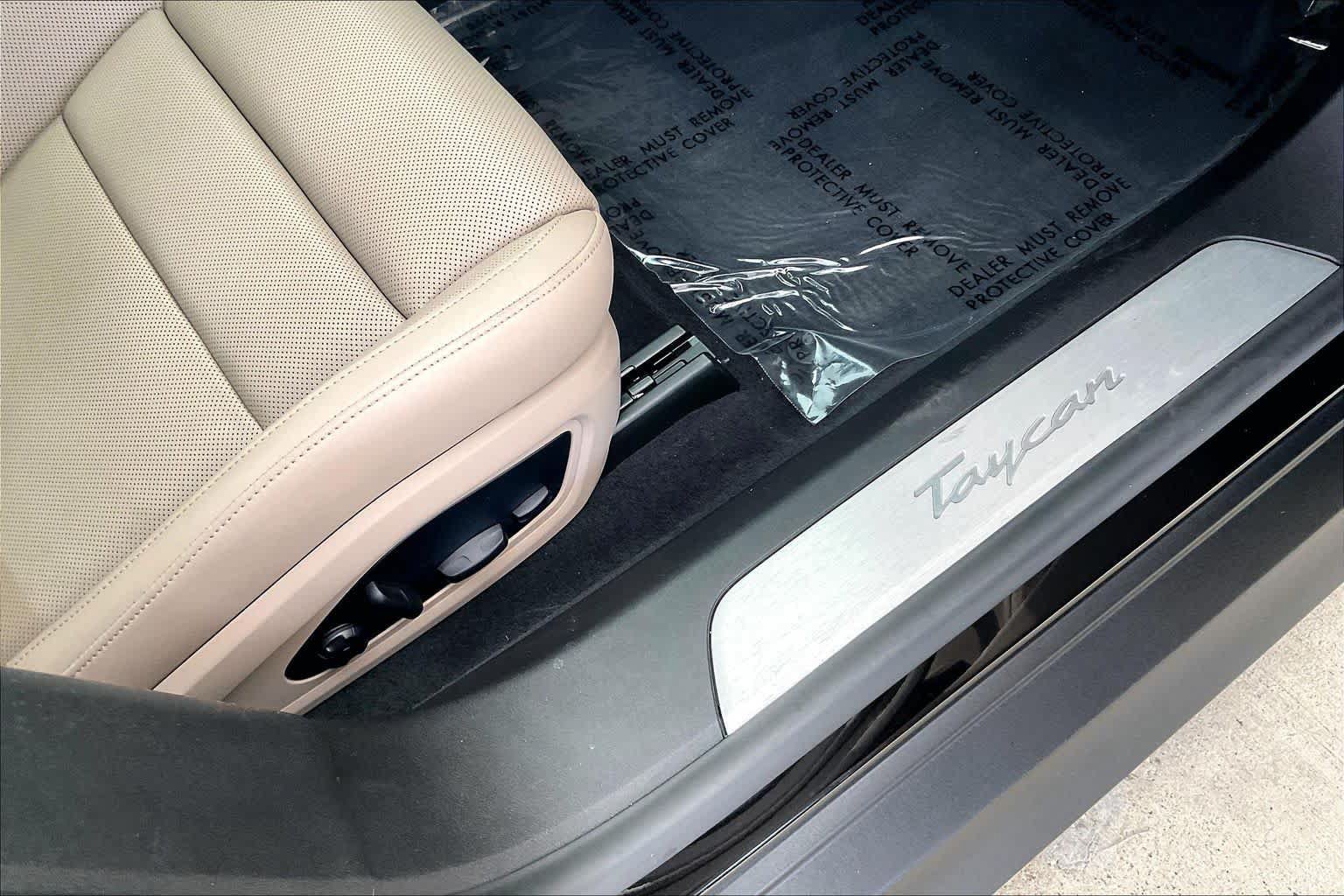 Used 2025 Porsche Taycan RWD image 13