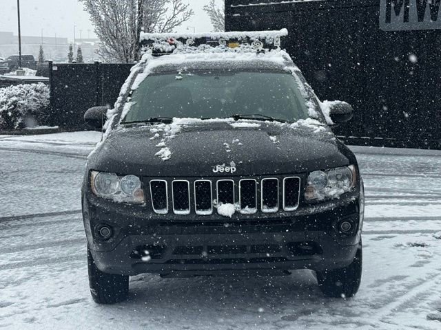 Used 2012 Jeep Compass Sport image 2