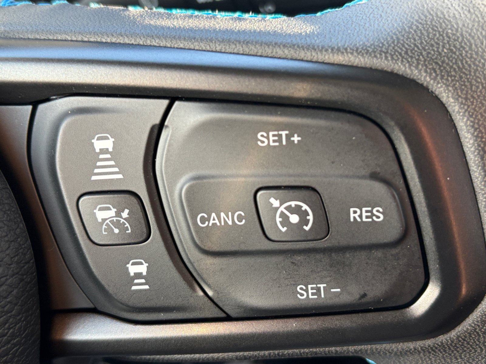 Used 2024 Jeep Wrangler Unlimited Rubicon 4xe w/ Technology Group AWD/4WD image 21
