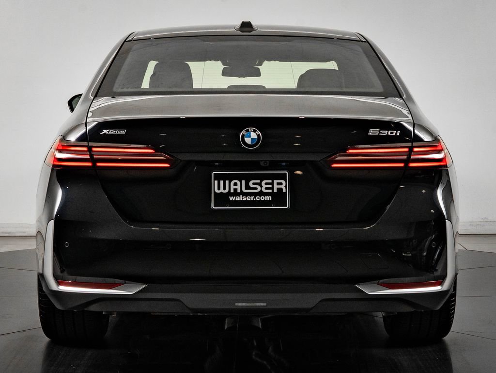 Certified 2025 BMW 530i xDrive AWD/4WD image 7