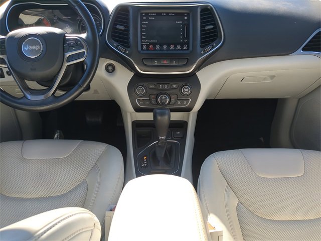 Used 2021 Jeep Cherokee Latitude Lux w/ Comfort/Convenience Group image 18