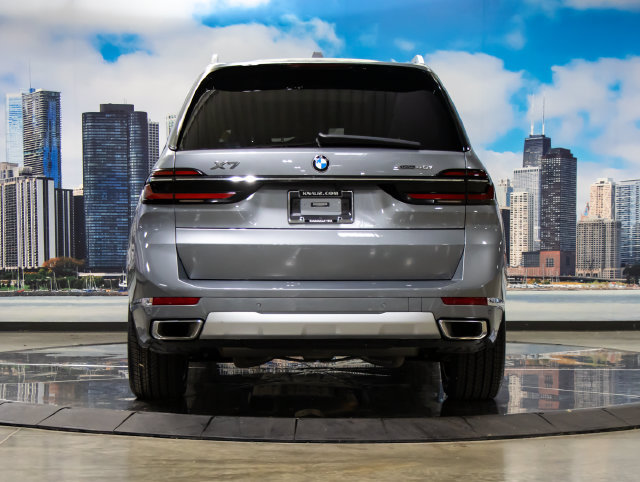 Used 2024 BMW X7 xDrive40i w/ Executive Package AWD/4WD image 11